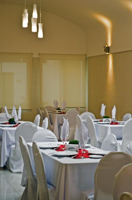 Hotel Plaza Cienfuegos Талька Экстерьер фото